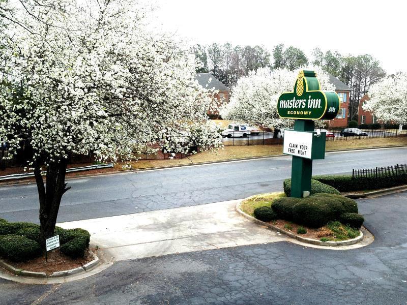 Masters Inn Atlanta - Doraville At I-85 & 285 Exterior photo